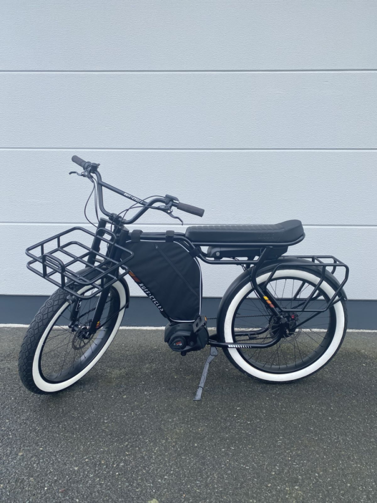 Ruff Cycles Biggie inkl. Zubehör  im Wert von 839,75 €